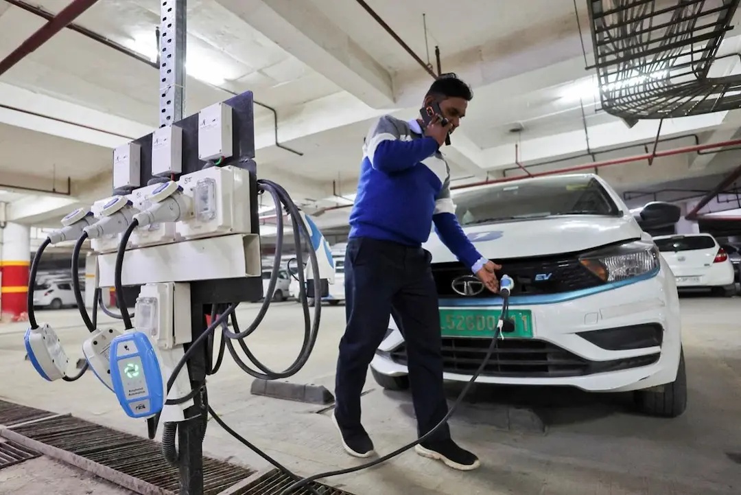 India lowers import tax on EVs to lure players like Tesla